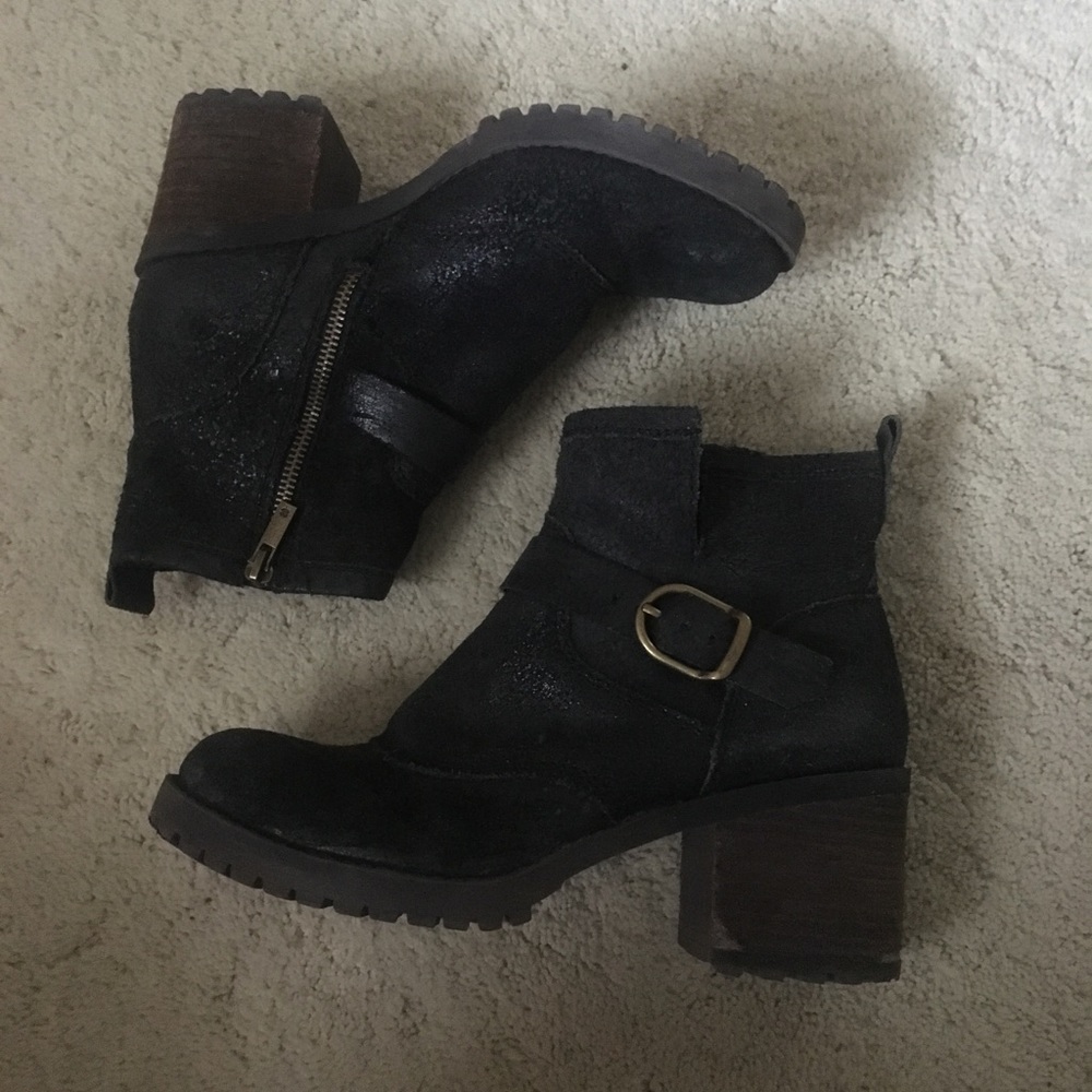 Lucky Brand black leather booties